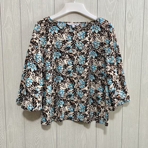 Elizabeth And James Blue Cream Floral 3/4 Sleeve Top Small - Picture 1 of 4